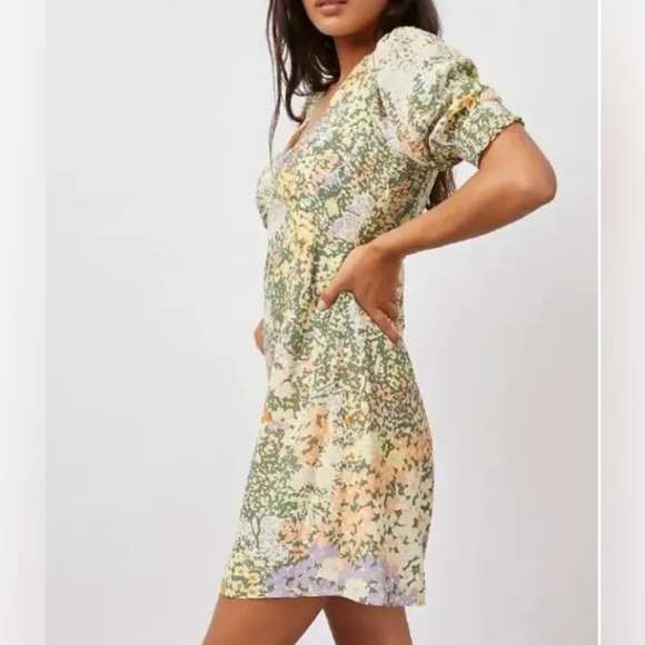 Rails Dresses & Skirts - Rails NWT Roma Gardenia floral dress Large